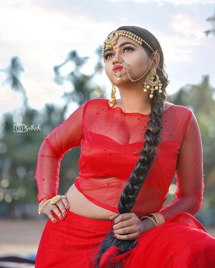 Shalu shammu photoshoot on boat along beach side