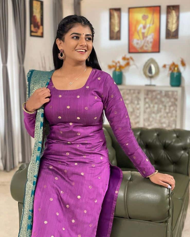 Gabriella charlton hot chudithar pics