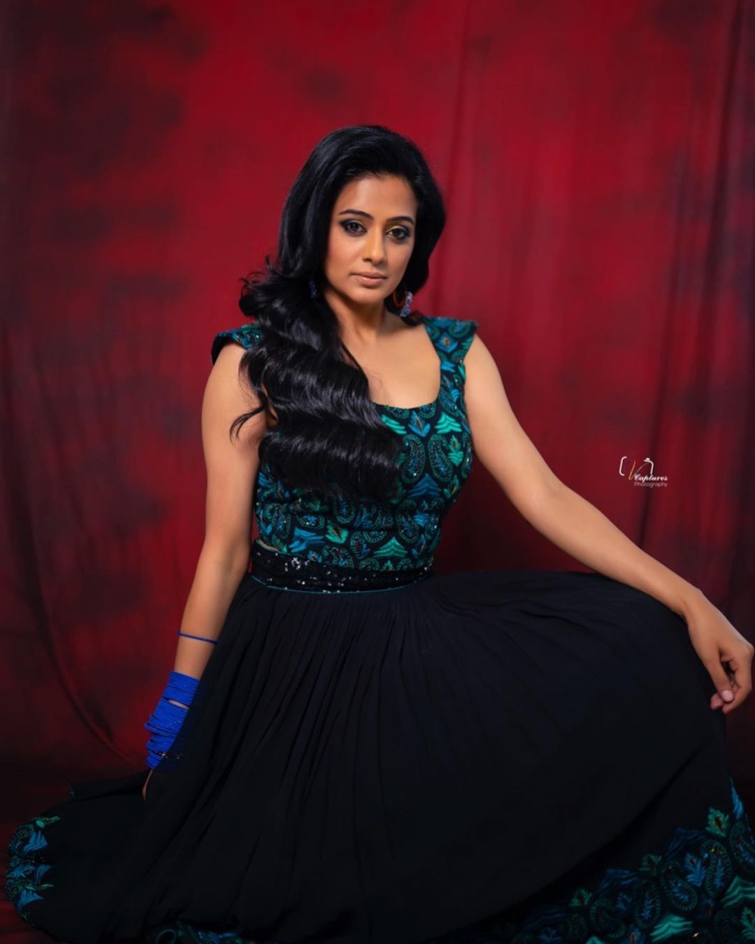 Priyamani latest photoshoot pics viral on net