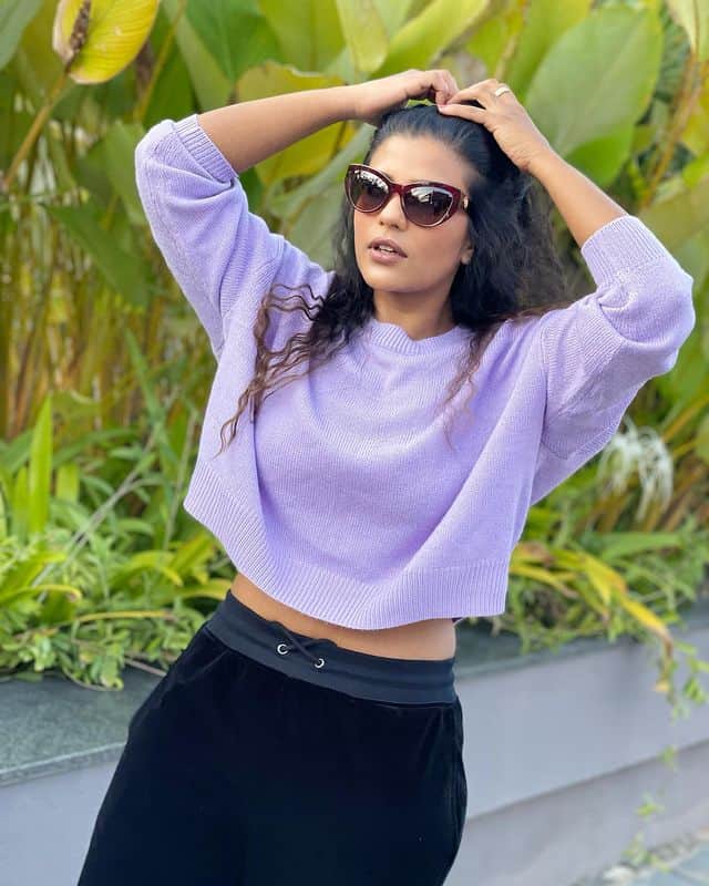 Aiswarya rajesh hot photos in modern dress