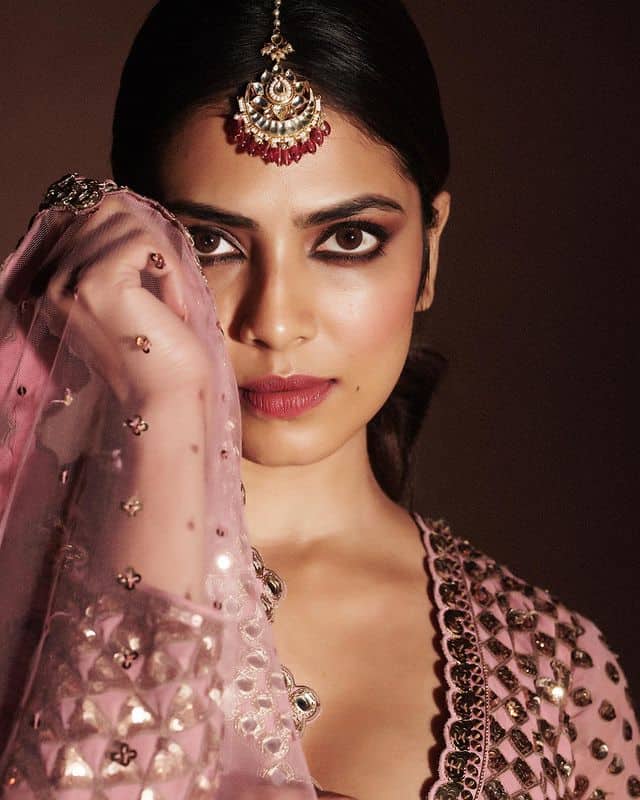Malavika mohanan hot photos in grand lehenga dress viral on internet