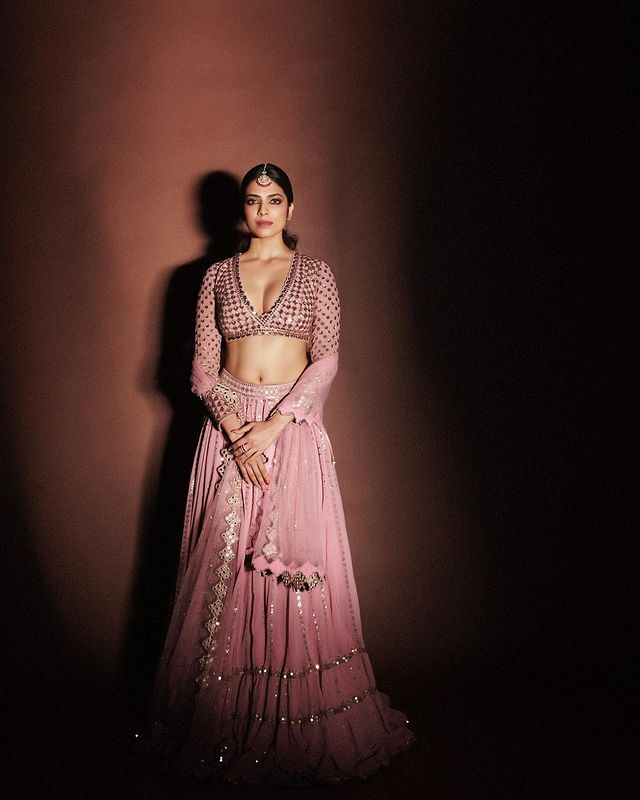 Malavika mohanan hot photos in grand lehenga dress viral on internet