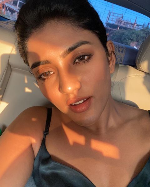 Eesha rebba hot pose inside car images viral