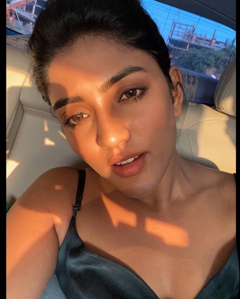 Eesha rebba hot pose inside car images viral