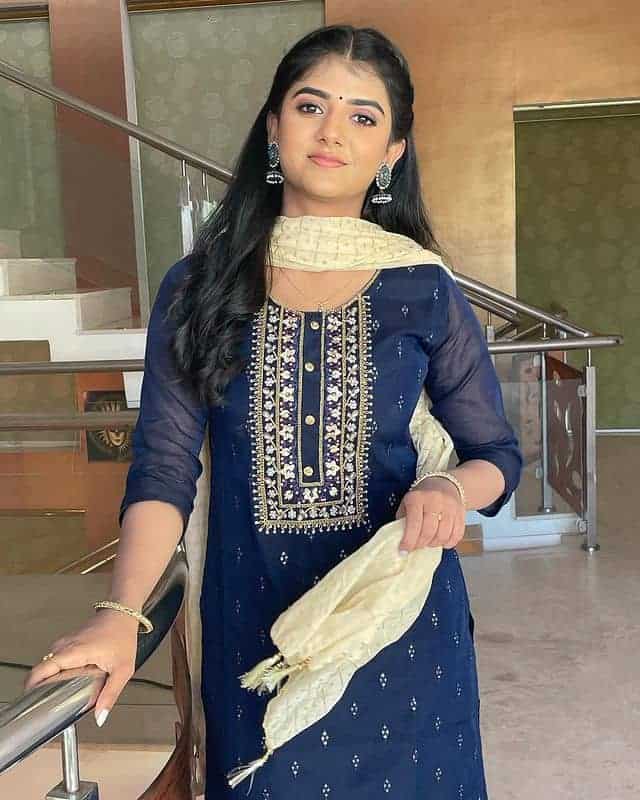 Gabriella charlton posing in traditional chudithar dress