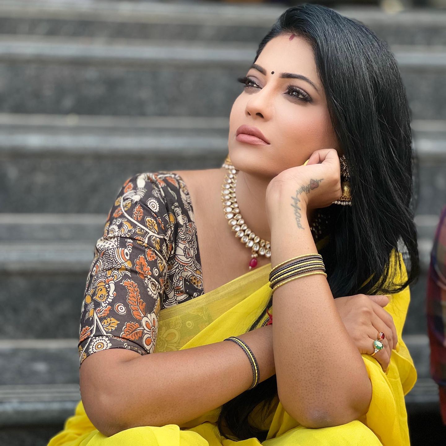 Reshma pasupuleti latest closeup photos viral on net