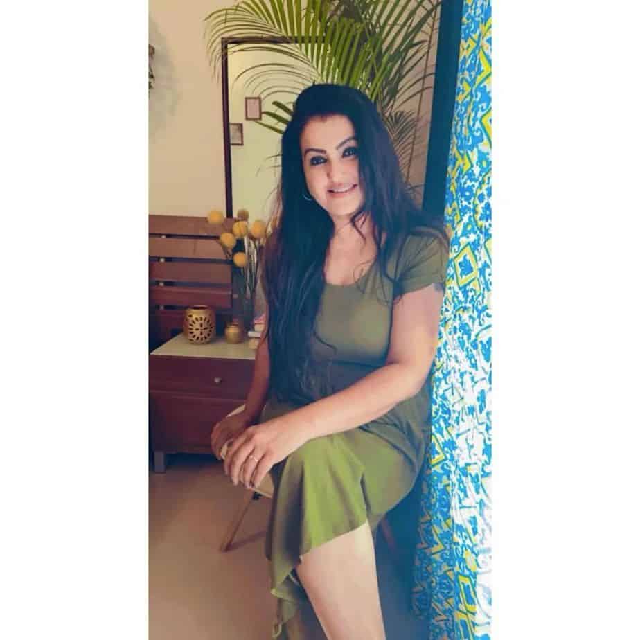 Actress sona latest hot photoshoot clicks