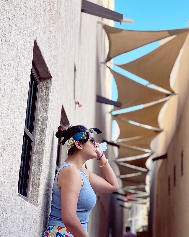 Nandita swetha hot glamour photos goes viral on net