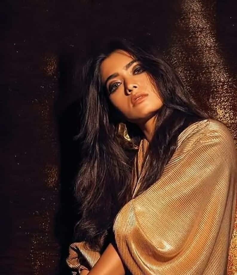 Rashmika mandanna hot photos in golden dress