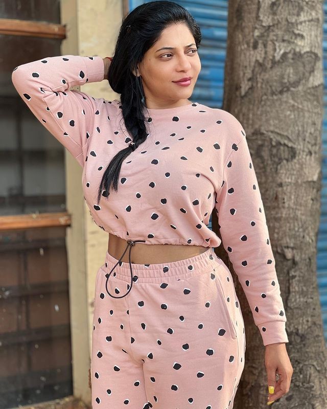 Reshma pasupuleti latest photos in night dress getting viral