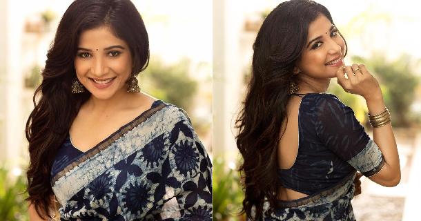 Sakshi agarwal posing on luxurious bike pics viral