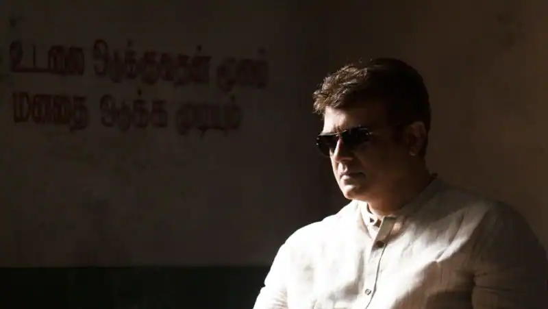 Vijay tv serial actor praises about ajith fans in theatre