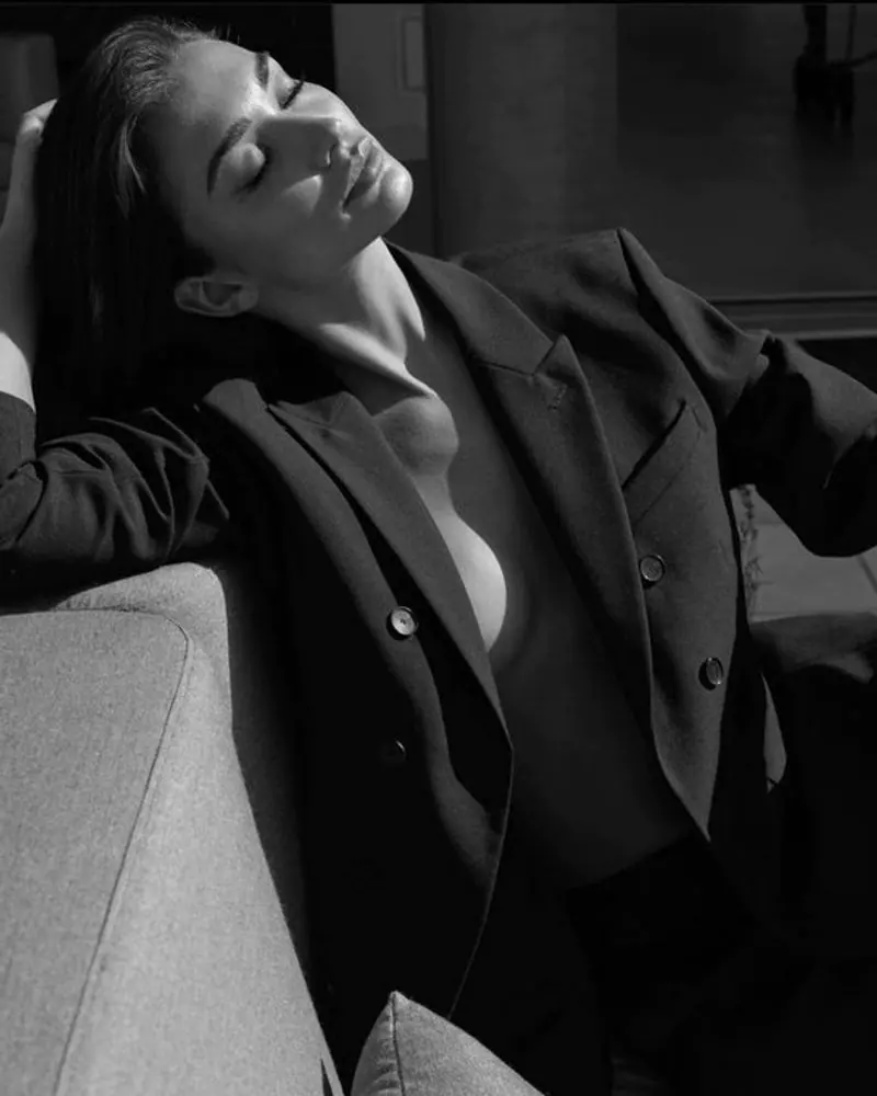 Amy jackson hot photo in coat without button