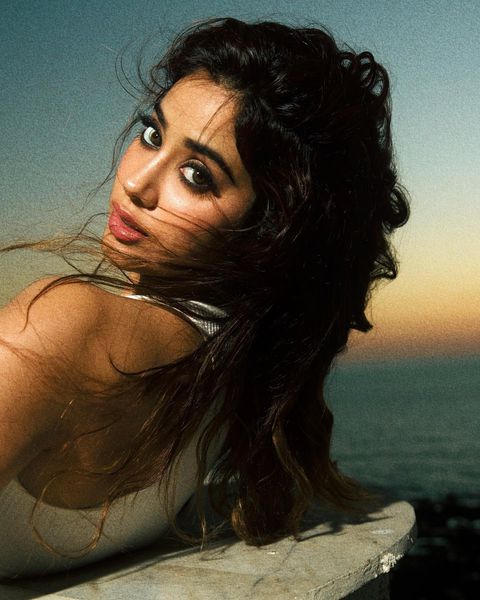 Janhvi kapoor hot latest photoshoot viral on social media