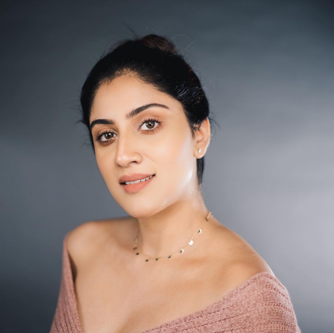 Dhanya balakrishna showing v shape deep neck open photos