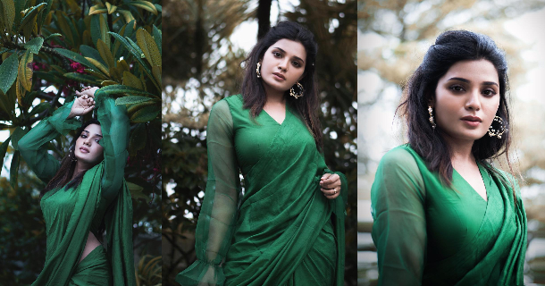 Aathmika top angle thigh show selfie photos viral