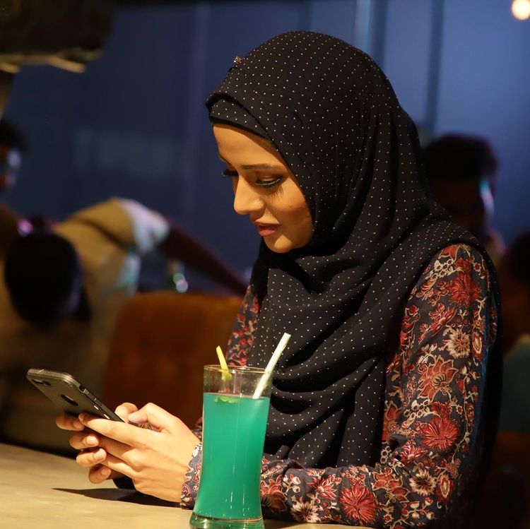 Raiza wilson latest fir unseen photos goes viral on social media