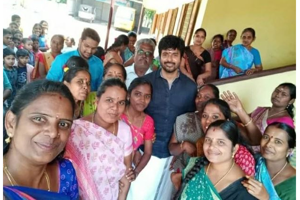 Sivakarthikeyan went to his native place and thirunallaru photos getting viral