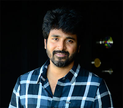 Sivakarthikeyan went to his native place and thirunallaru photos getting viral