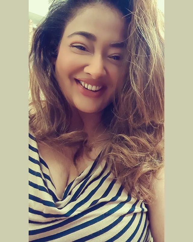 Kiran rathod latest hot viral video posted on instagram