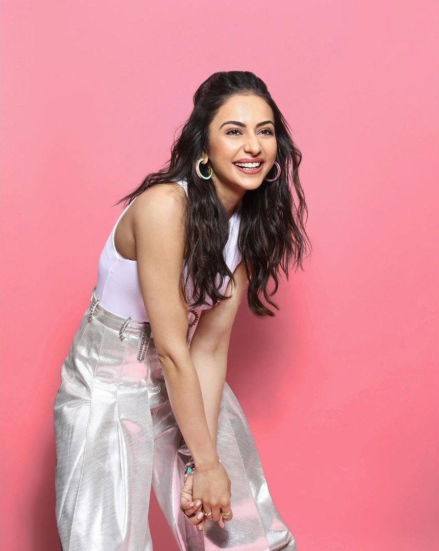 Rakul preet singh latest photos in full white dress getting viral