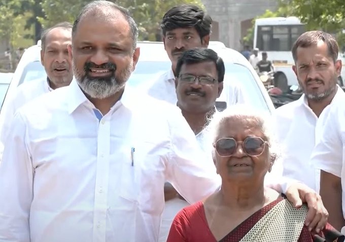 Perarivalan Released In Jail Bail Raijiv Ghandhi Case Convict