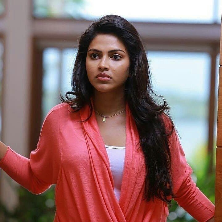 Amala paul latest lying pose creating hot photoshoot