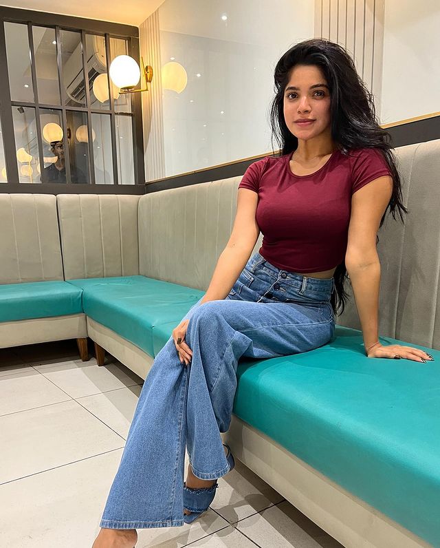 Divyabharathi red hot unseen photos viral