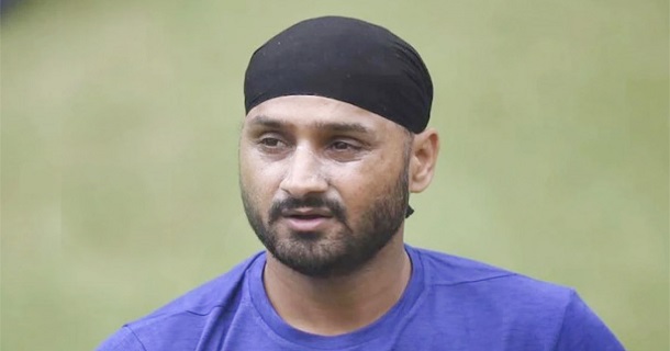 Aum aathmi chooses harbjan singh as mp candidate