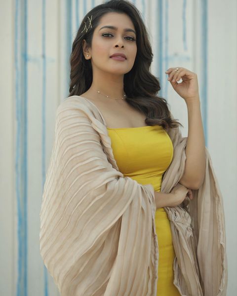 Kiki vijay latest short yellow dress photoshoot