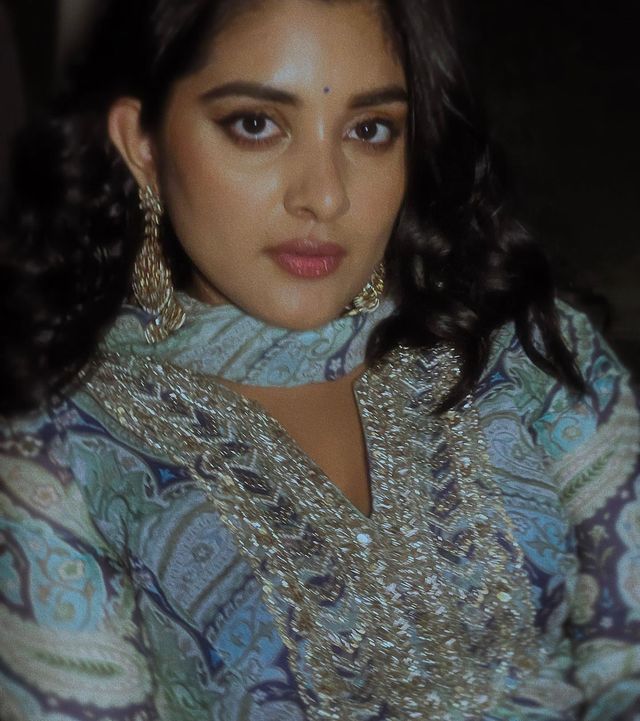 Nivetha thomas hot photos in closeup shots viral