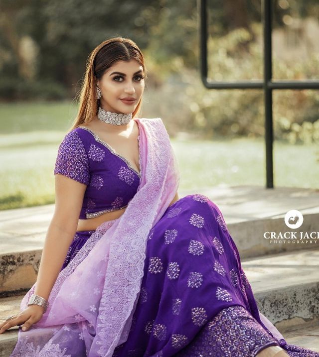 Yashika anandh hot lehenga bend down pose trending