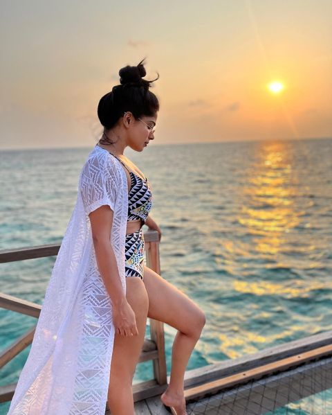 Divyabharathi hot bikini photos from beach