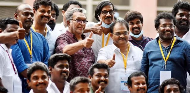 Complaint will be accepted against political threatens for cinemas said by karthi