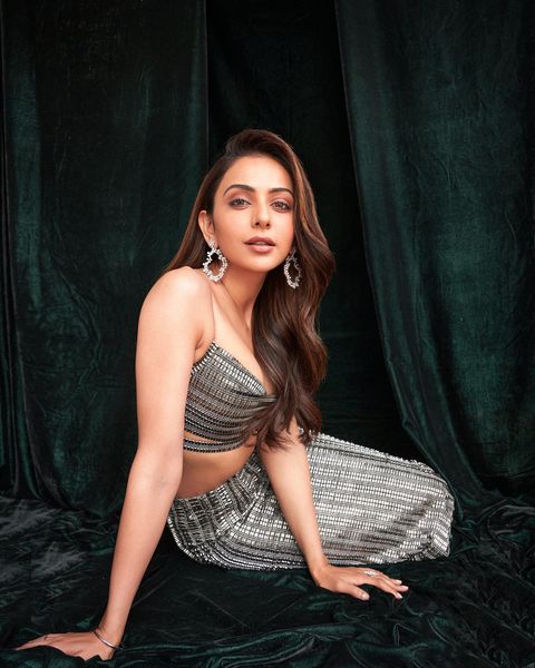 Rakul preet singh hot photos posted on instagram