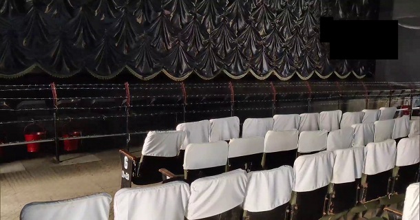 Fence has been arranged in theatres for rrr release