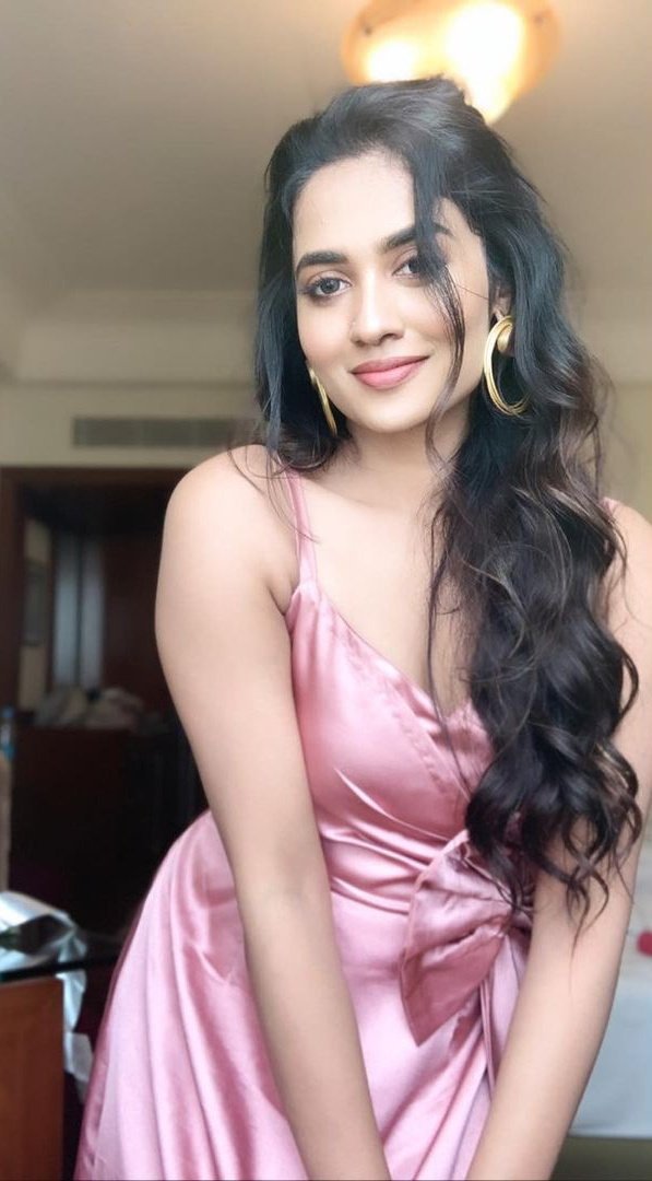 Teju ashwini latest modern dress photoshoot