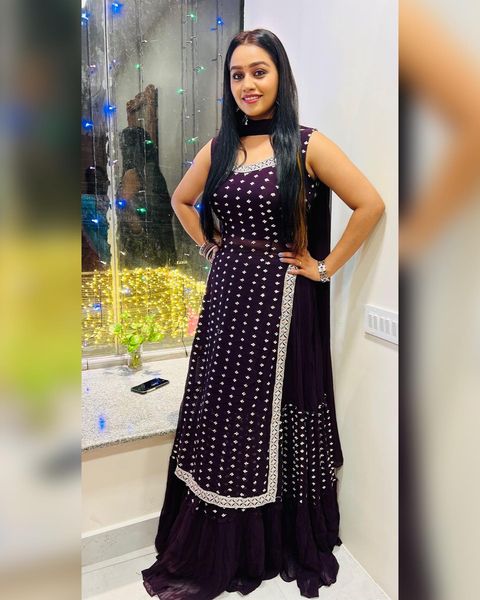 Gayathri yuvaraj hot latest purple dress photoshoot