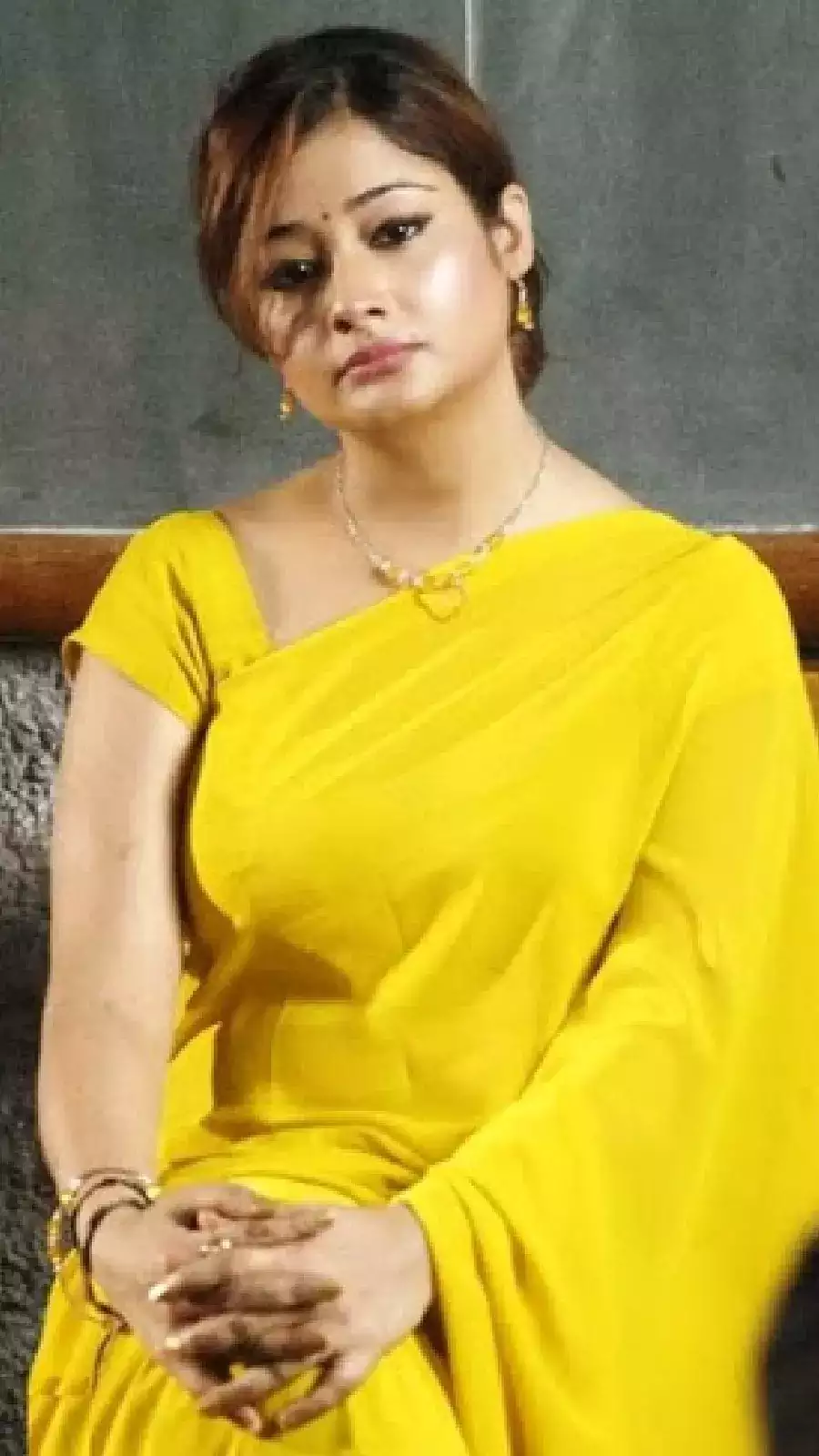 Kiran rathod hot posing in jean and top getting viral