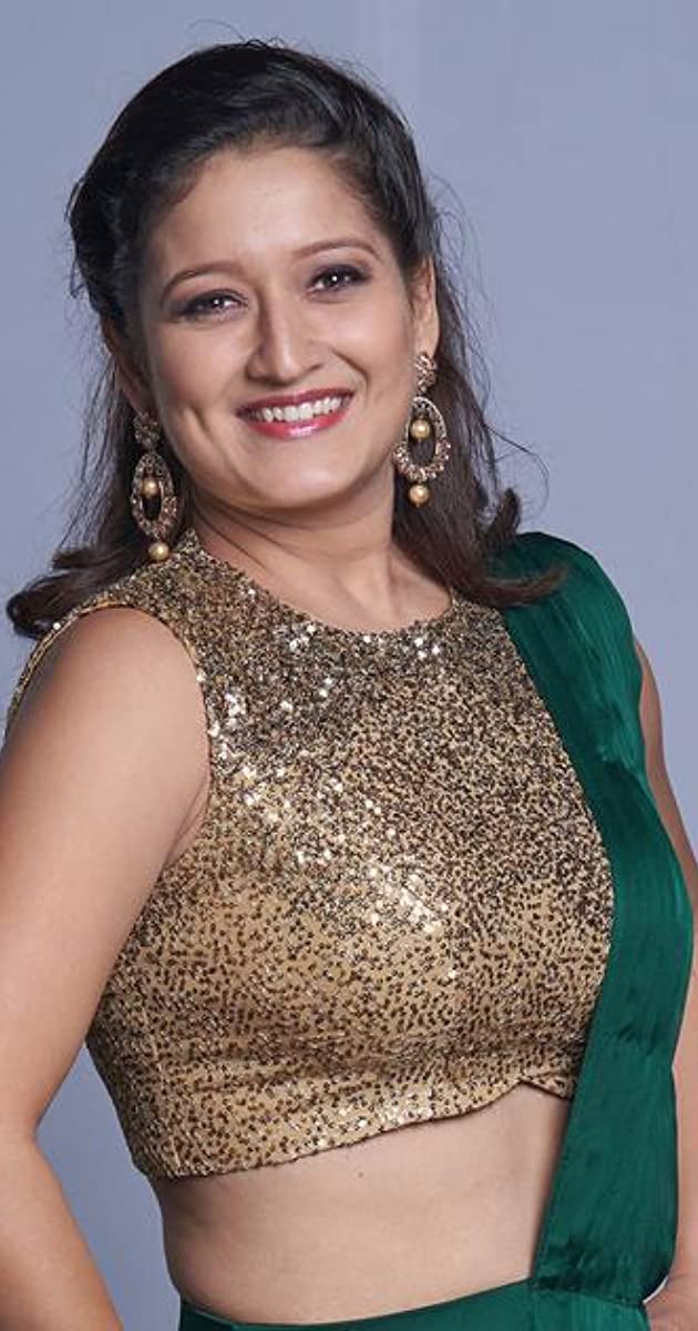 Laila hot latest modern photo getting likes and comments