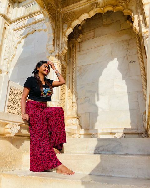 Shalu shammu hot hip show photos getting likes and comments