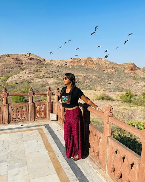 Shalu shammu hot hip show photos getting likes and comments