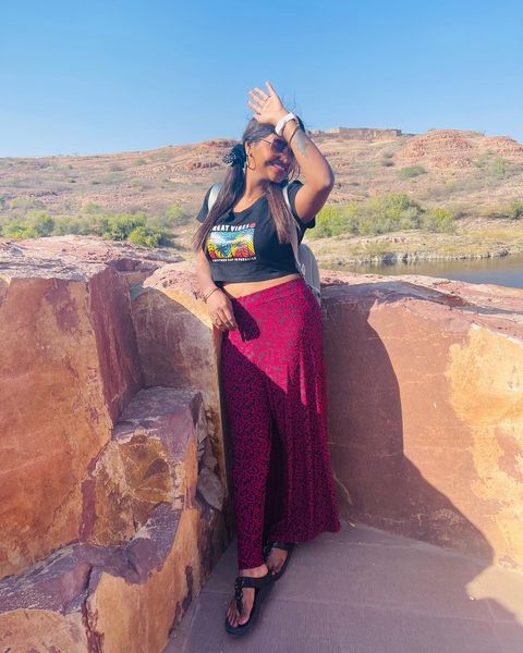 Shalu shammu hot hip show photos getting likes and comments