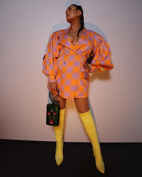 Huma qureshi hot latest open coat photos trending