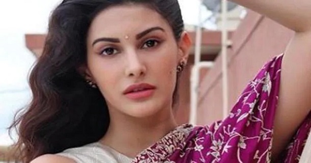Amyra dastur hot latest video in glamour dress posted on social media