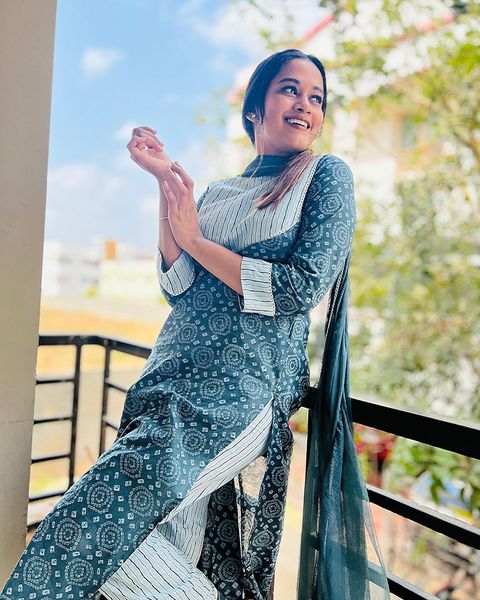 Kavya arivumani hot photos in traditional chudithar dress