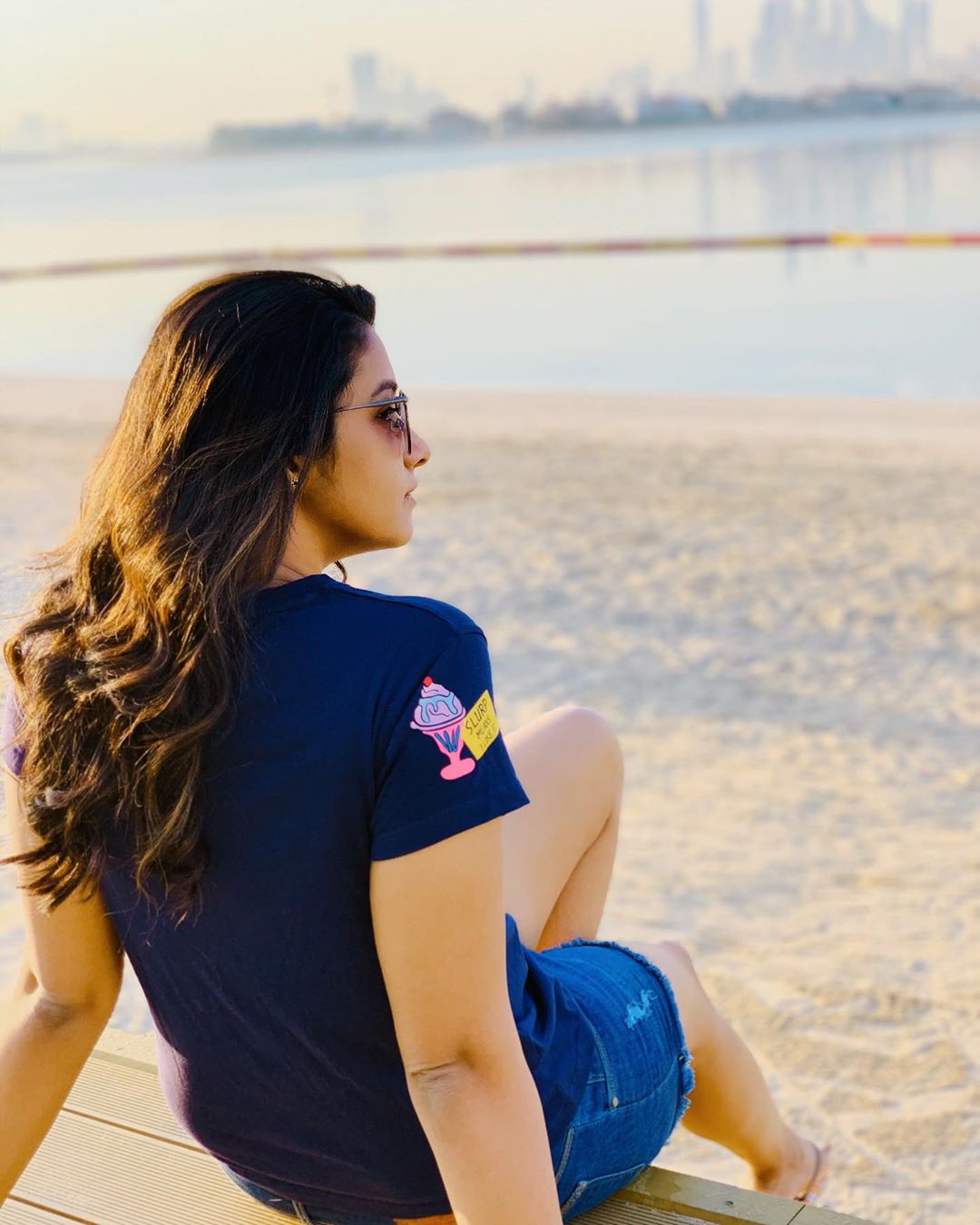 Priya bhavani shankar hot and glamour golden dress photo