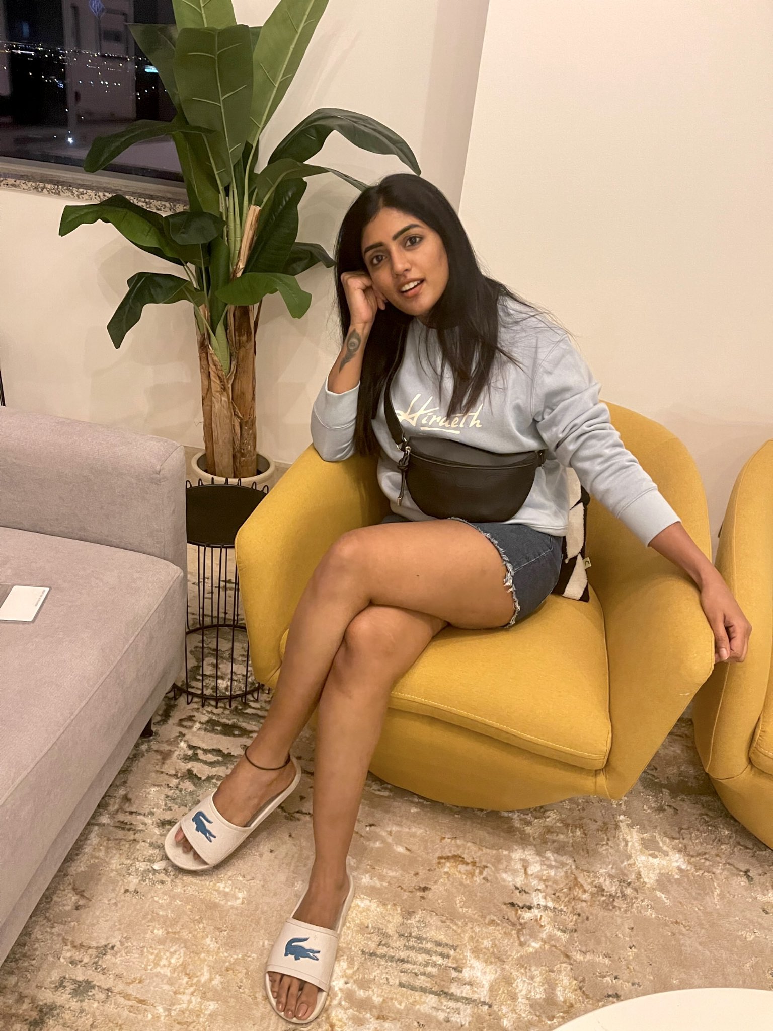 Eesha rebba sky diving video getting trending on social media