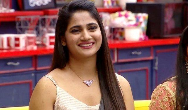 Losliya openly declares about her first kiss and love