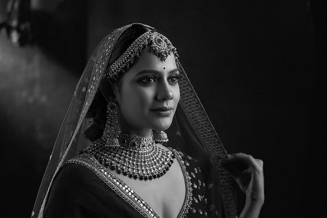 Aiswarya dutta hot grand lehenga photoshoot getting viral